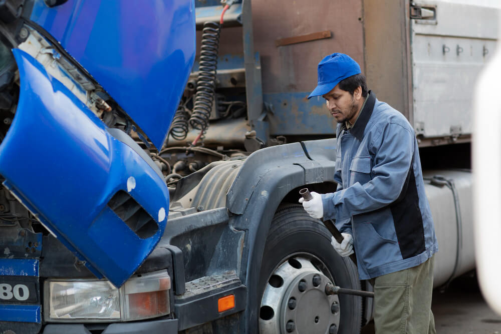 Truck Repair shop in Willards MD