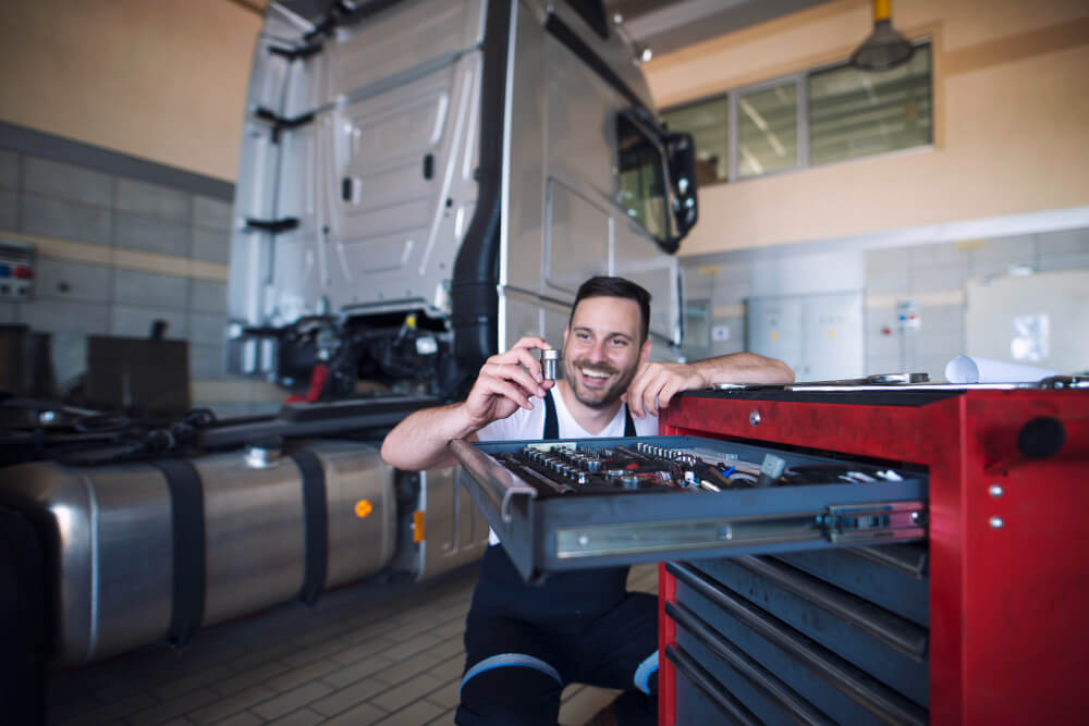 Truck Repair shop in Willards