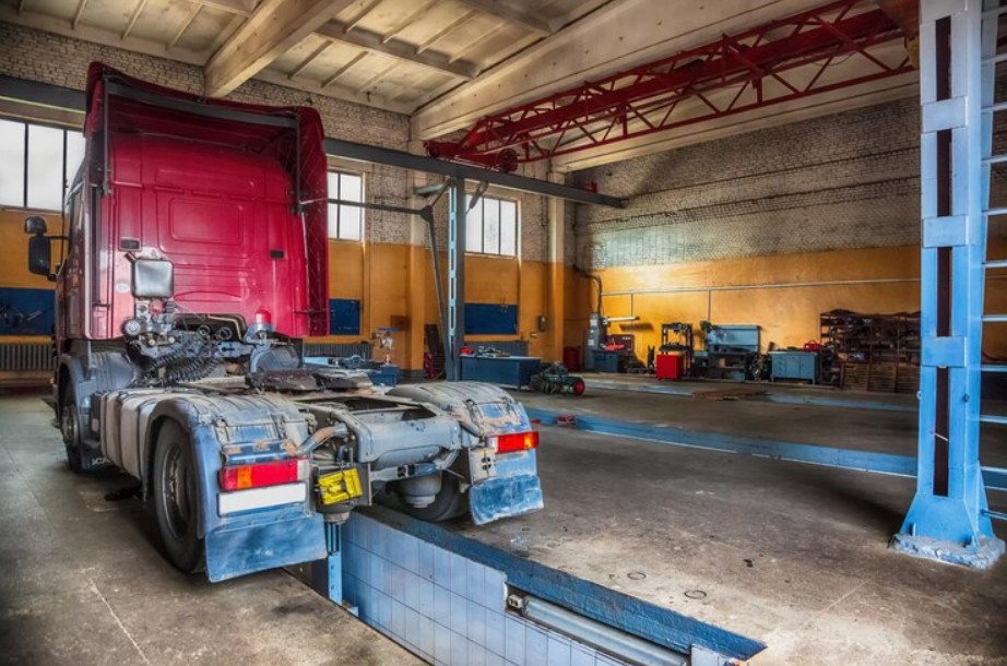 Truck repair in Willards